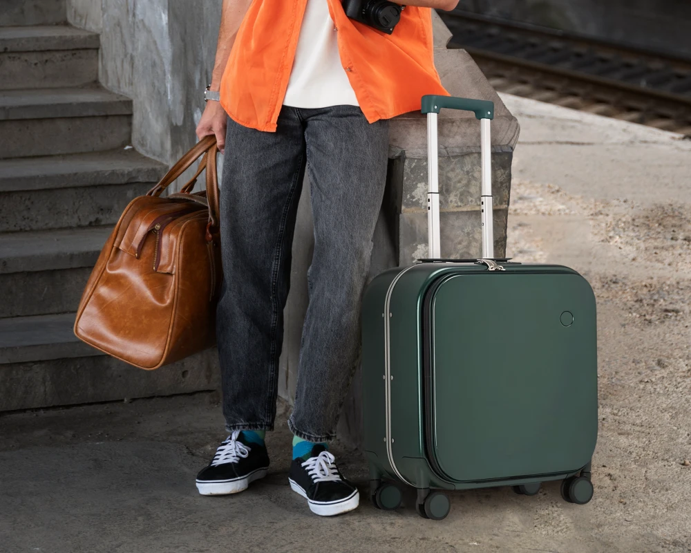 luggage with laptop compartment